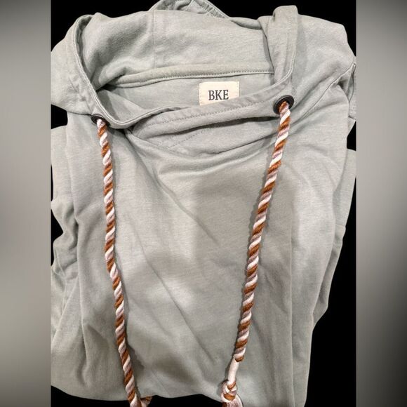 BKE from Buckle Woman’s Hoodie - Picture 8 of 8